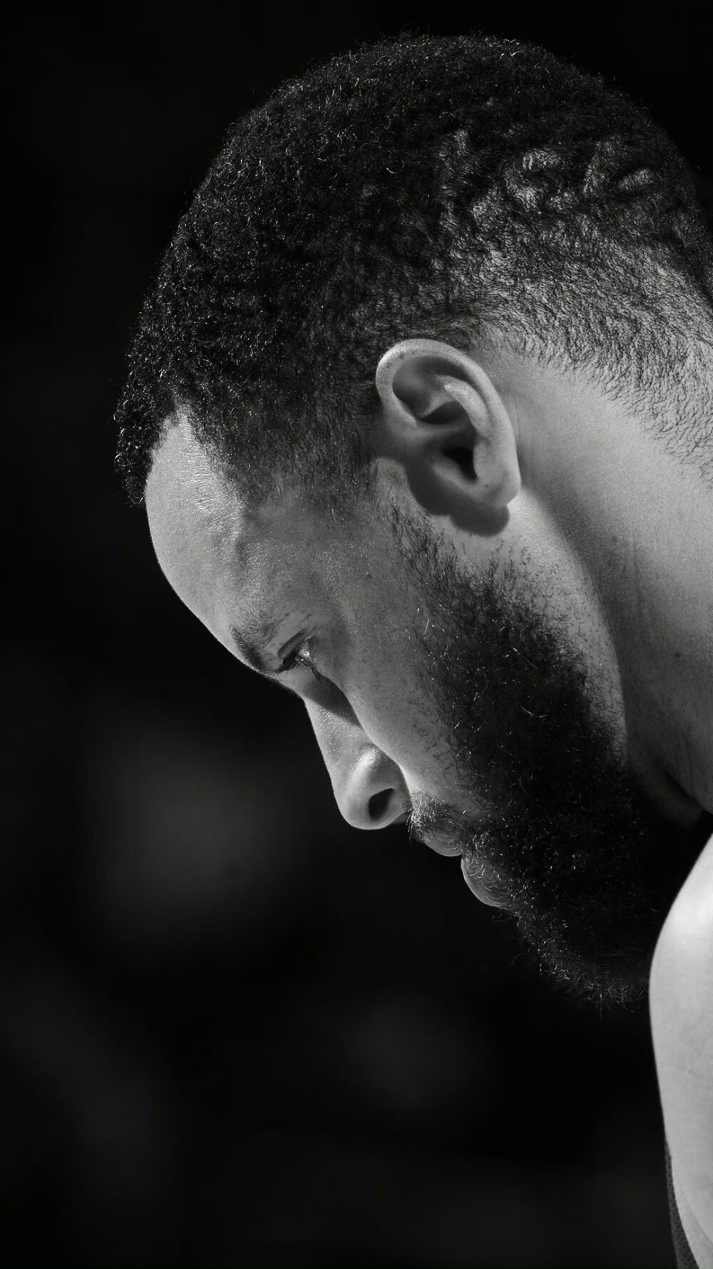 TA:埃梅里希望增加一名进攻型中场,维拉正探索签下埃利奥特