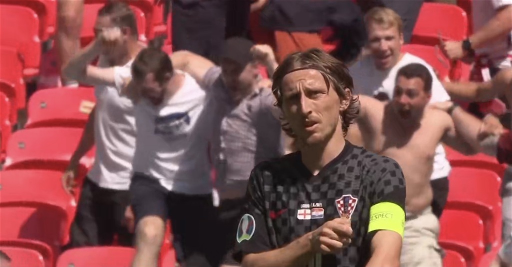 争者中脱颖 争者中脱颖