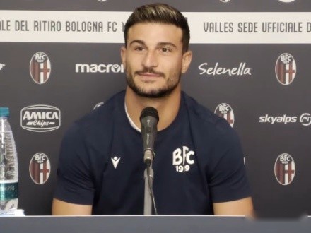 另一位功不 另一位功不