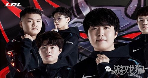 以出色的配 以出色的配