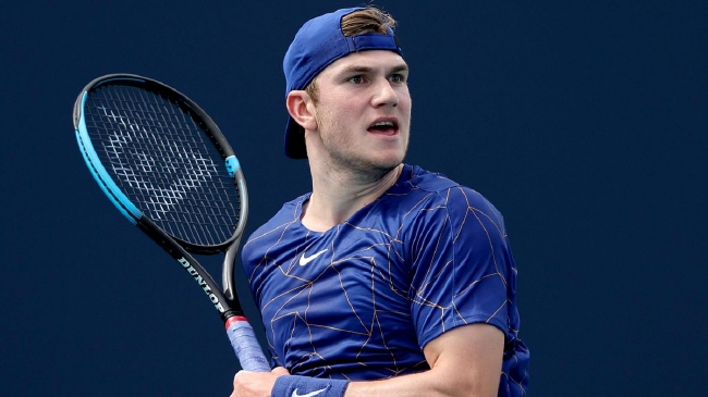 他们再次展 他们再次展