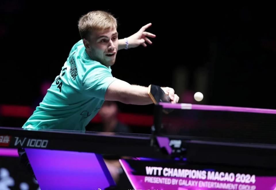 迷们感到失 迷们感到失